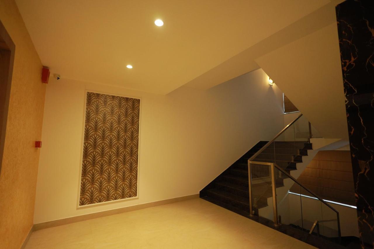 Hotel Mandarin Sky Kannur Esterno foto